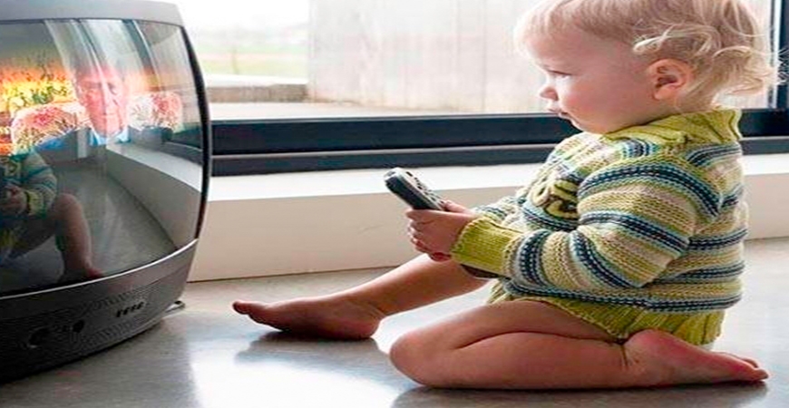 آیا تماشای زیاد صفحه نمایش برای کودکان مضر است؟